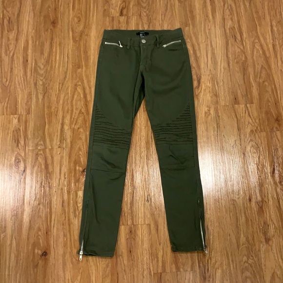 Forever 21 Pants - Green Forever 21 Jeans Size S